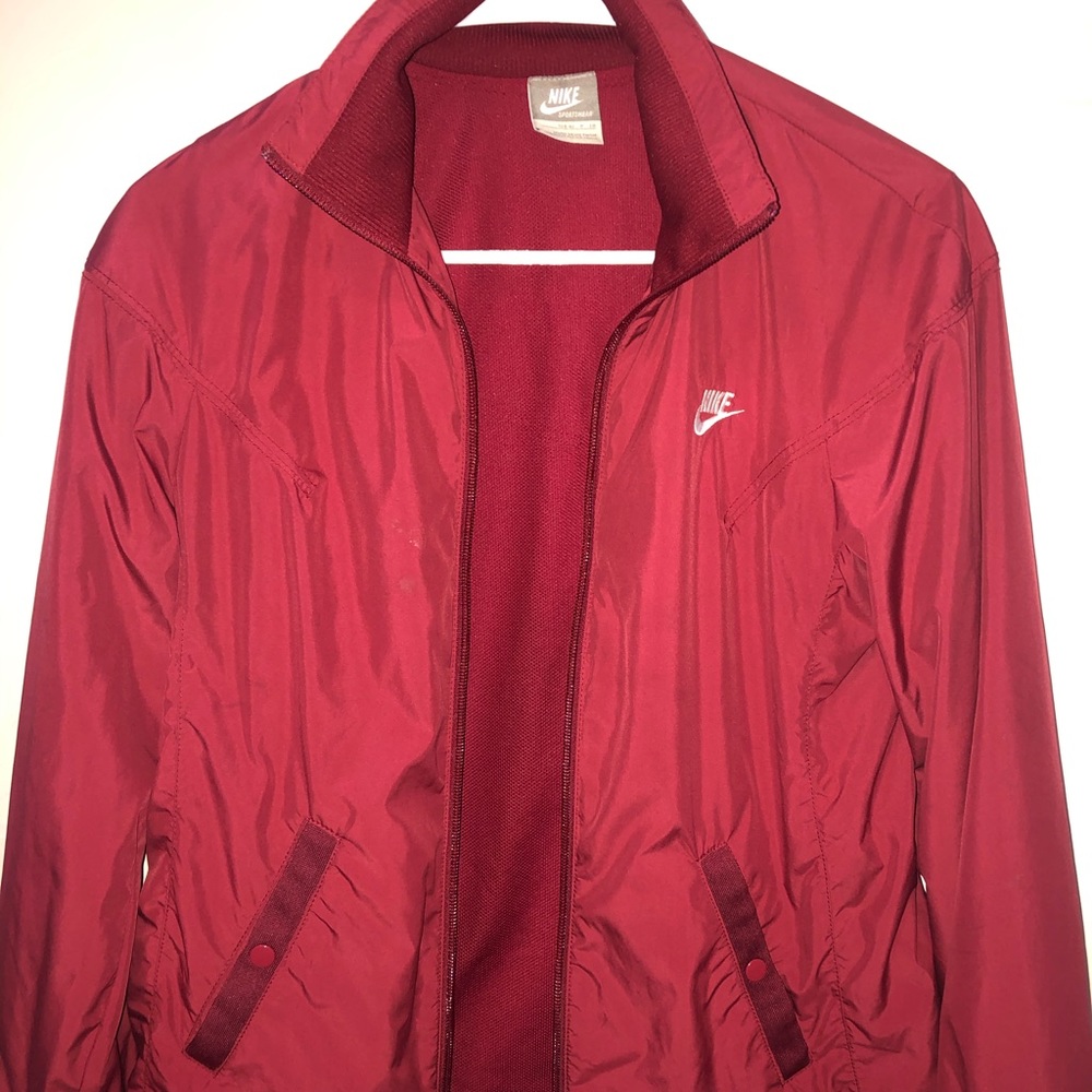 - maroon/red nike windbreaker